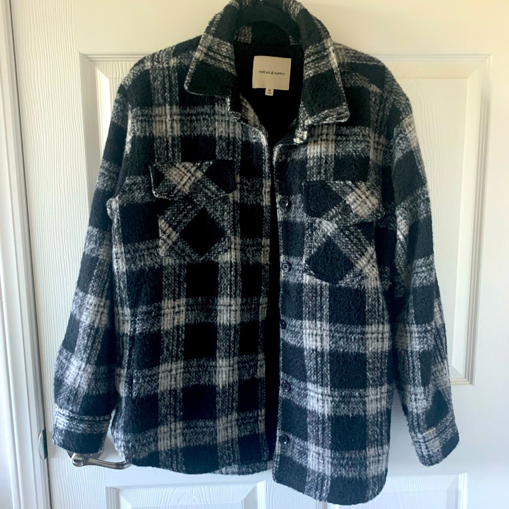 Thread & Supply size medium fully lined black & white shacket